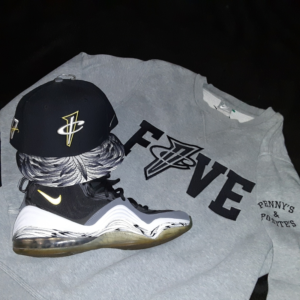 Penny V Lot "Penny's & Posites Crewneck+Shoes+Snapback"